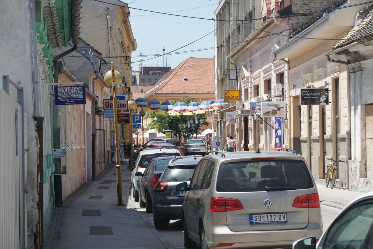 Somborski Salas - Strogi Centar Exterior foto
